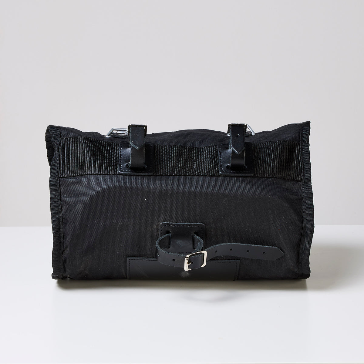Black Label Earby Bar Bag (7L)