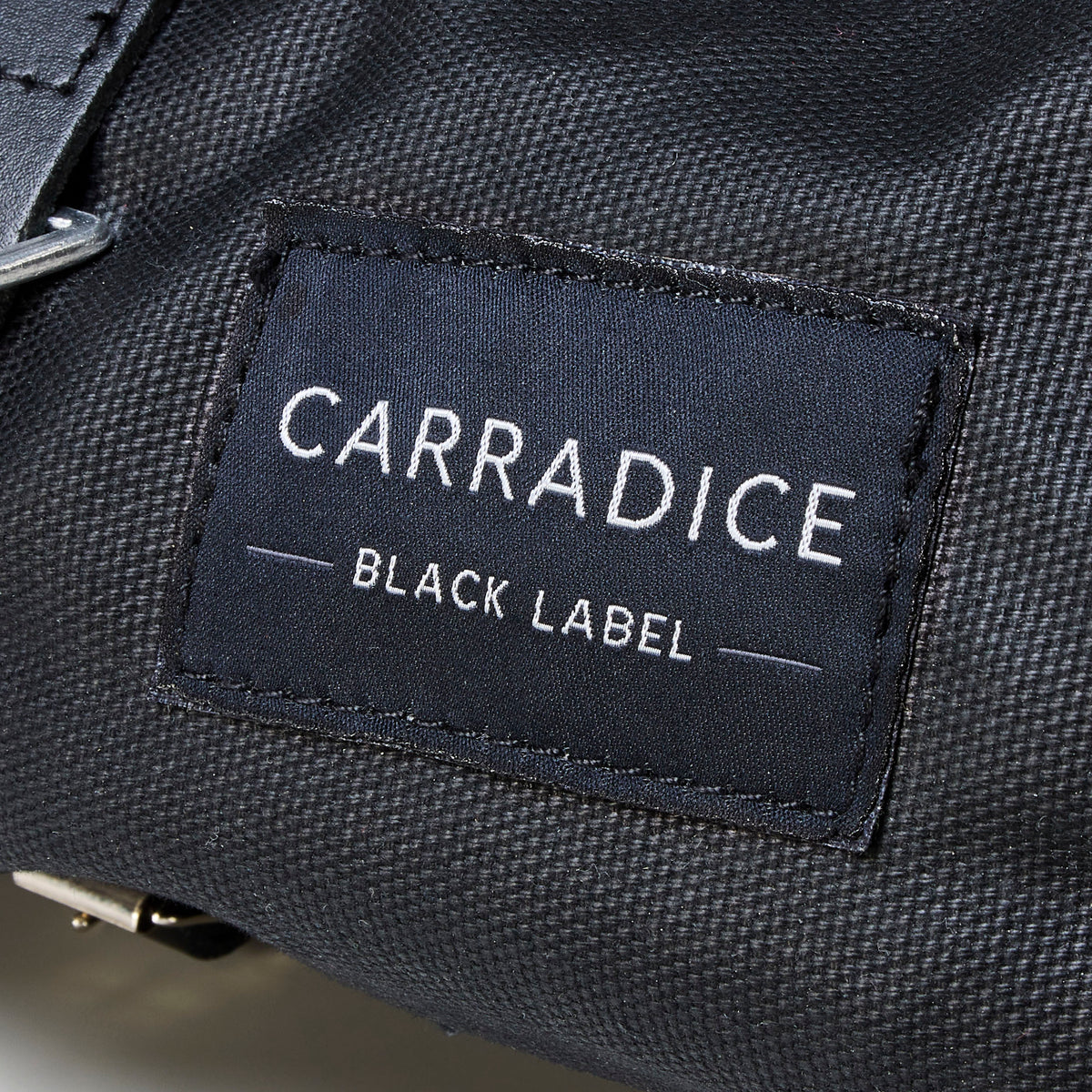 Black Label Earby Bar Bag (7L)