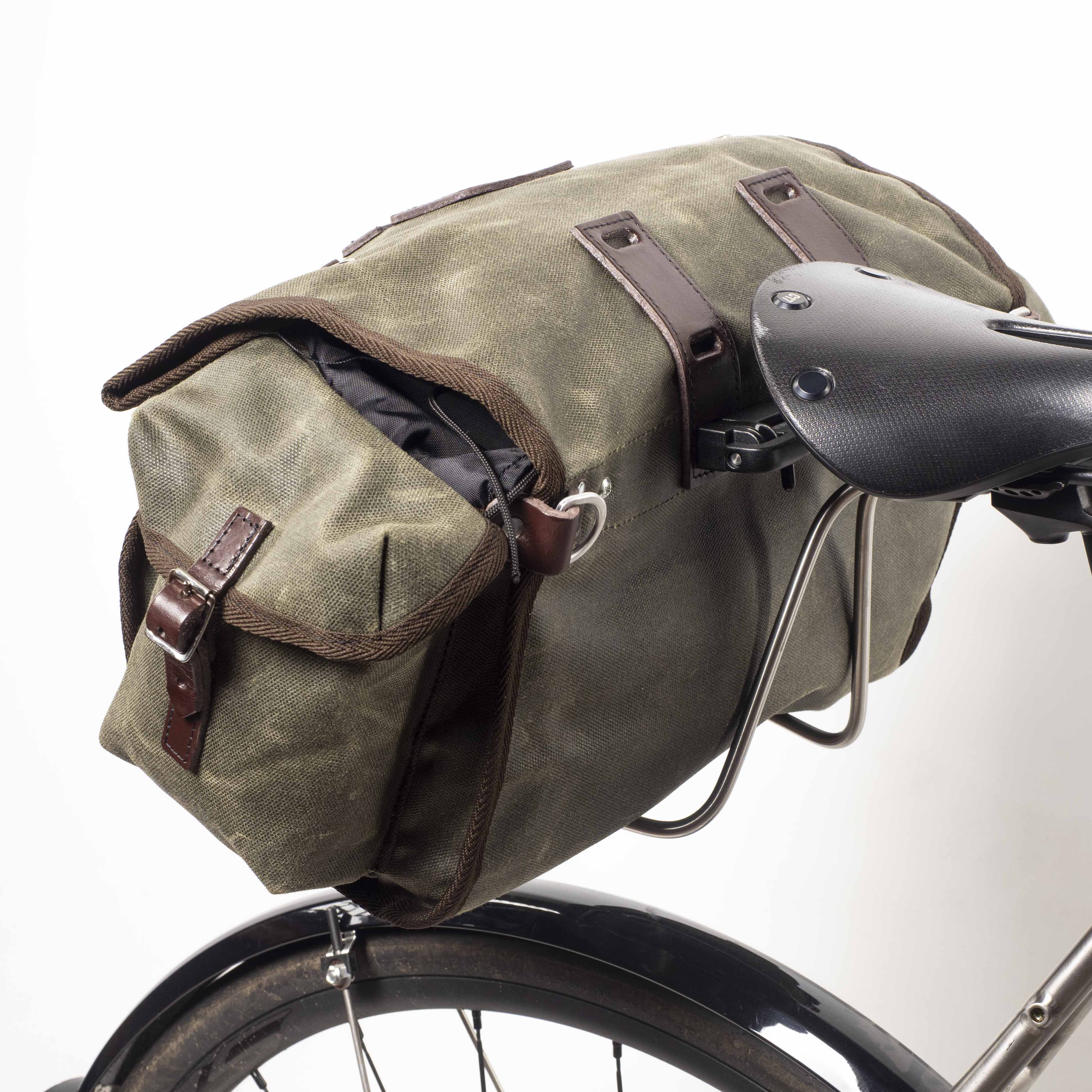 Field Green Nelson Longflap Saddlebag (18L)